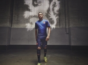 开云下载-深圳队冲垮凯尔特人，保罗成为关键先生