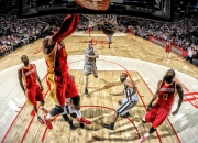 开云APP-文班亚马的破晓之夜，NBA季后赛唯一的主角，用统治力改写历史剧本