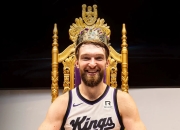 开云平台-篮网完胜公牛，萨博尼斯完成帽子戏法的简单介绍