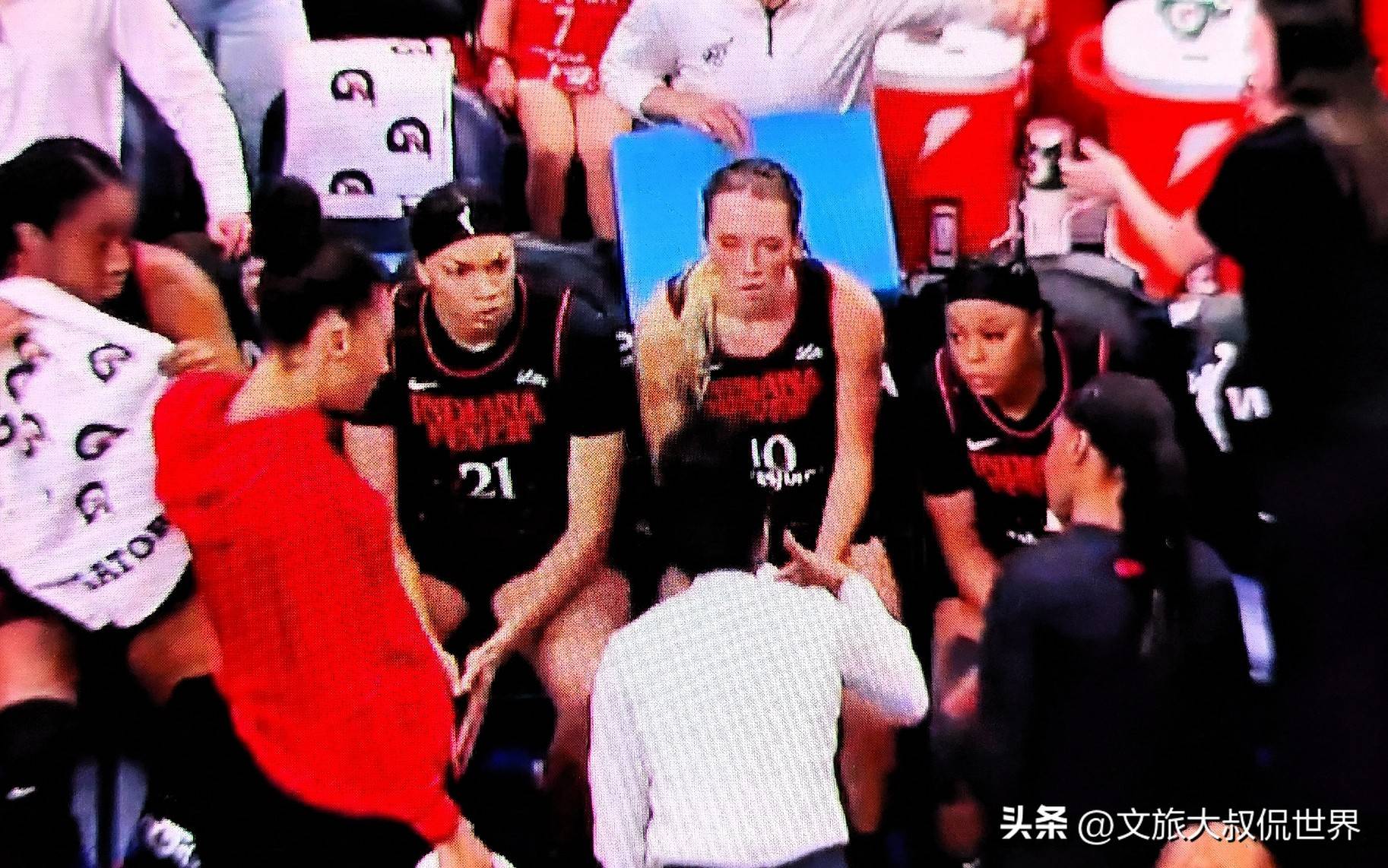 加拿大男篮完胜雷霆,米切尔制霸全场的简单介绍 加拿大男篮完胜雷霆,米切尔制霸全场的简单介绍