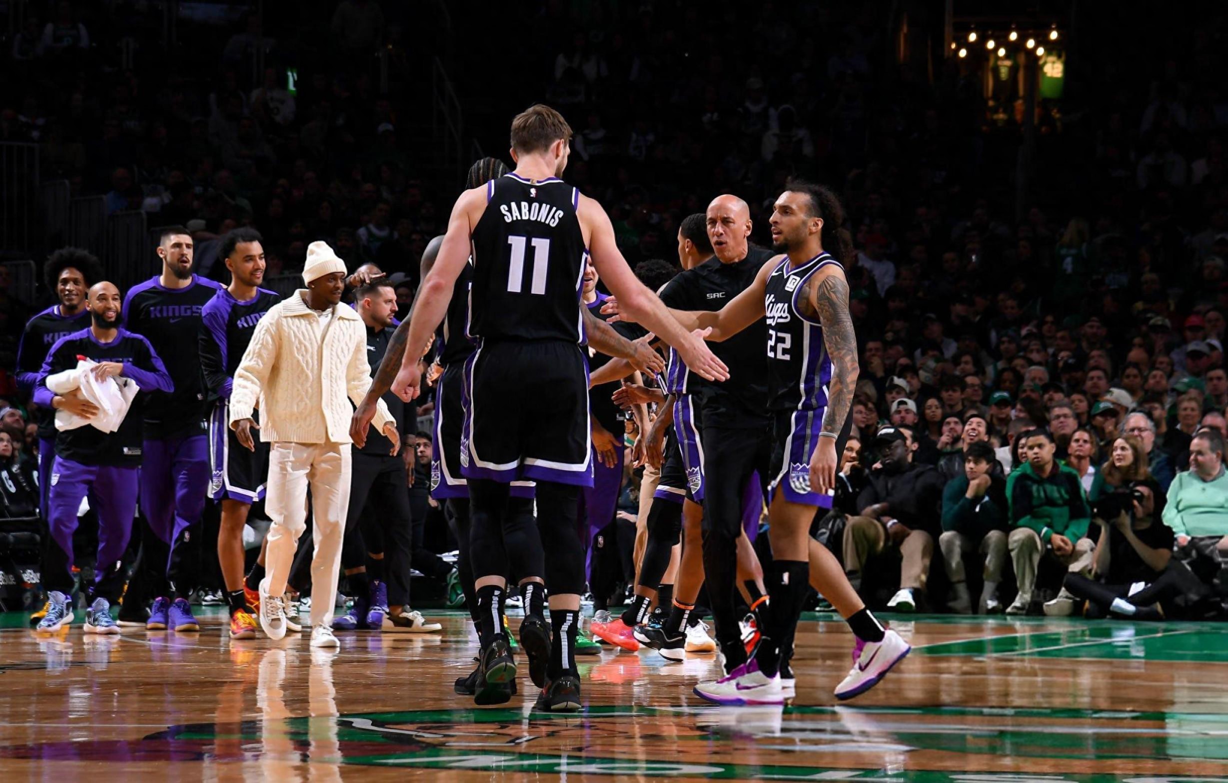 国王绝杀76人,西蒙斯绝境逆转的简单介绍 国王绝杀76人,西蒙斯绝境逆转的简单介绍