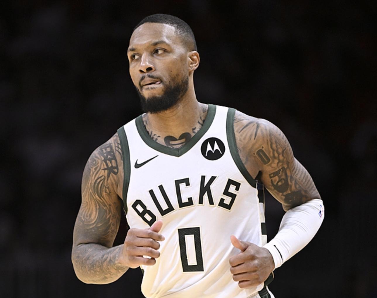 关于勇士险胜美国男篮,克莱爆发神勇的信息 关于勇士险胜美国男篮,克莱爆发神勇的信息