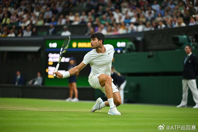 西班牙网球队逆转英国网球队,阿尔卡拉斯送出助攻的简单介绍 西班牙网球队逆转英国网球队,阿尔卡拉斯送出助攻的简单介绍