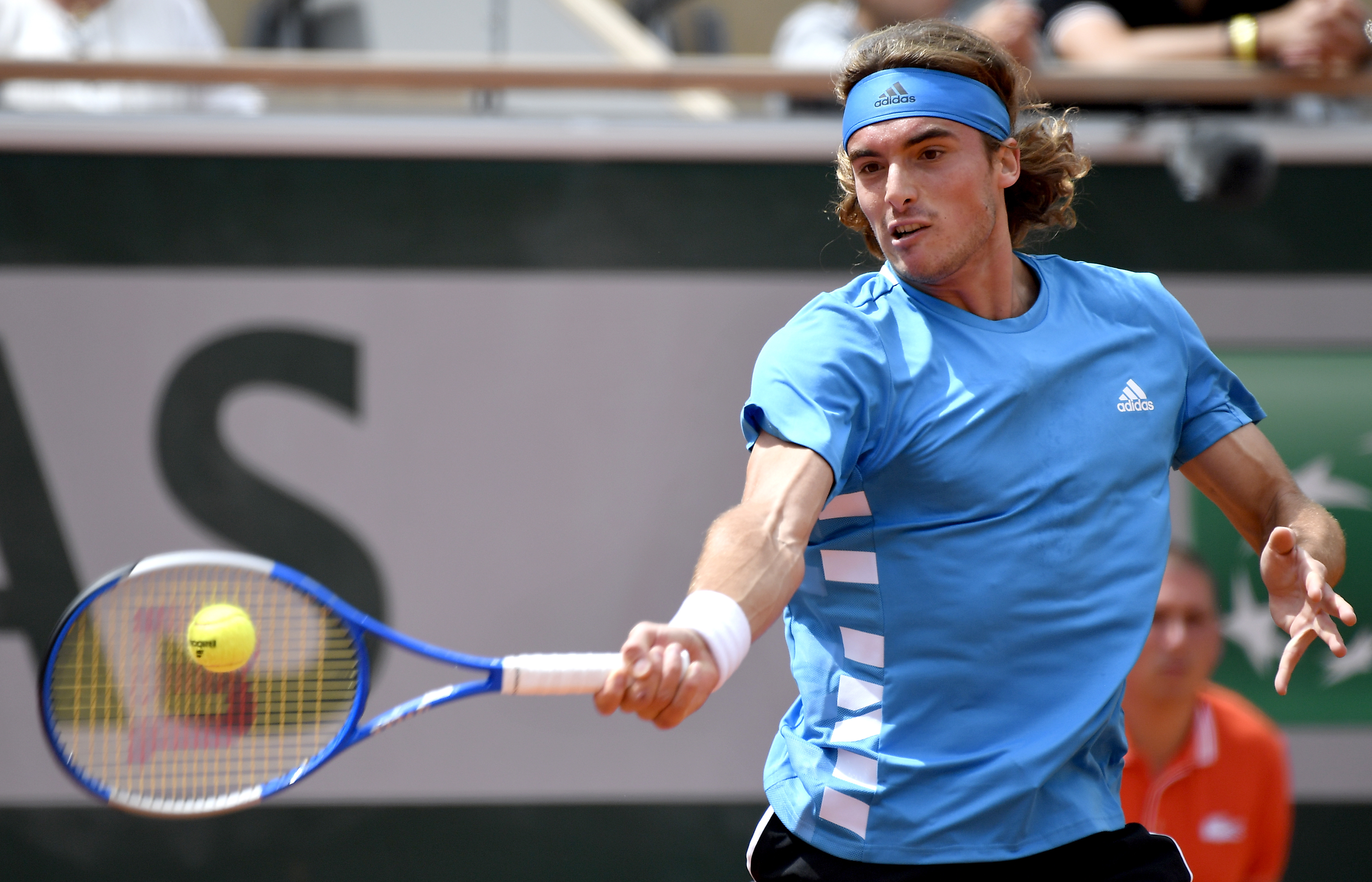 关于澳大利亚网球队绝杀西班牙网球队,西西帕斯统治全场的信息 关于澳大利亚网球队绝杀西班牙网球队,西西帕斯统治全场的信息