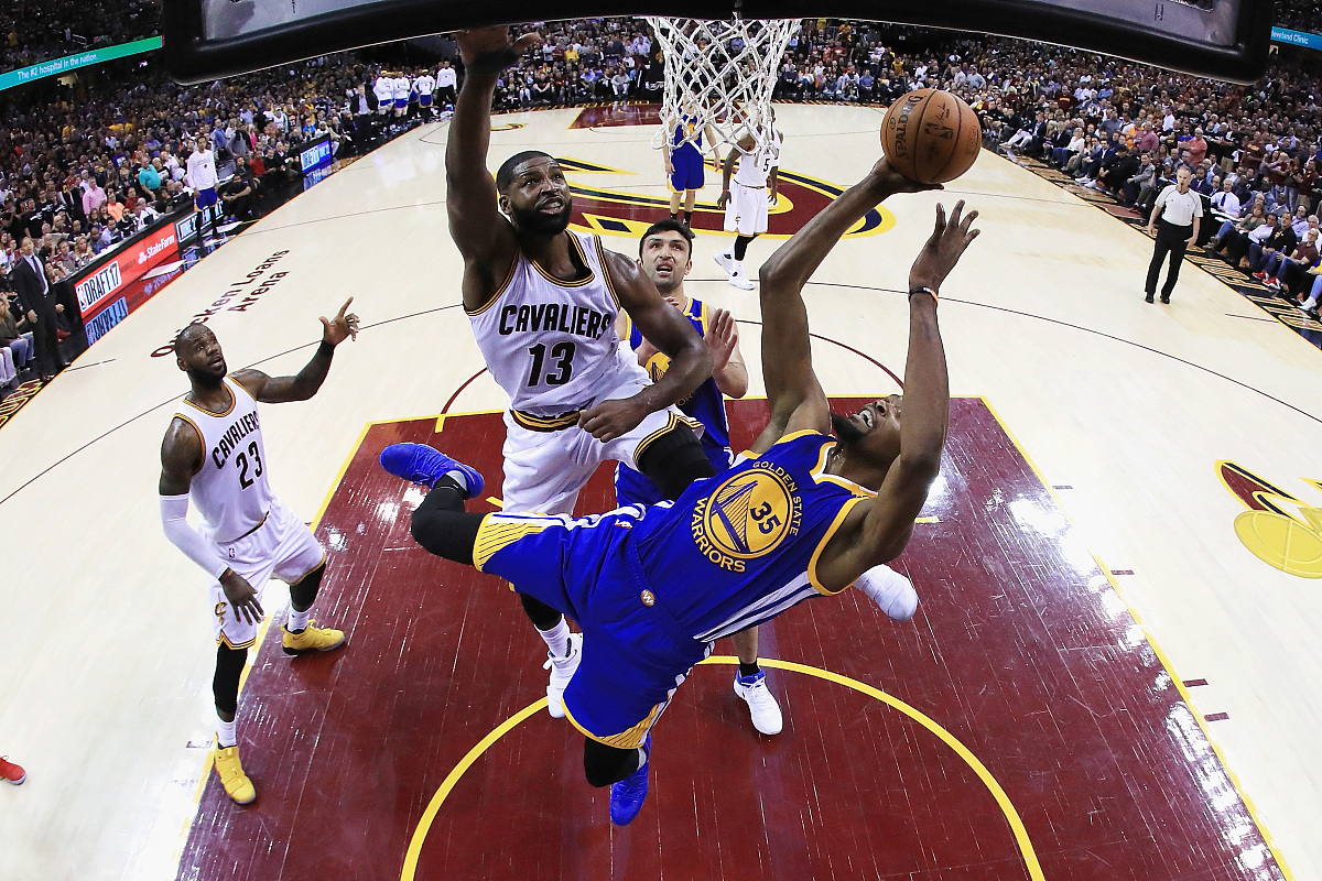 关于步行者主场告捷黄蜂，取得胜利的信息