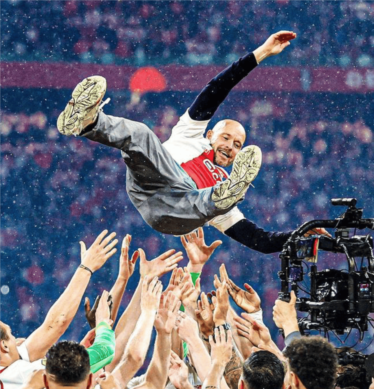 阿贾克斯遭遇困境,晋级前景堪忧 阿贾克斯遭遇困境,晋级前景堪忧