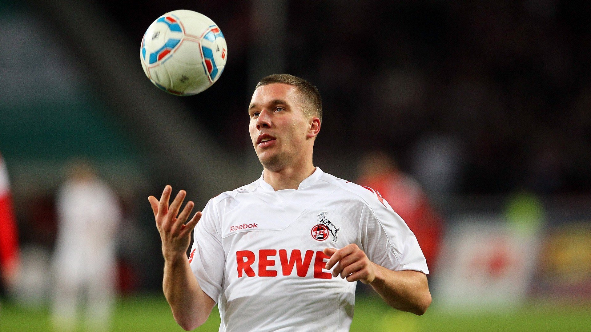 绿茵启示录，当洪都拉斯击溃拜仁，维尼修斯在风暴中完成救赎