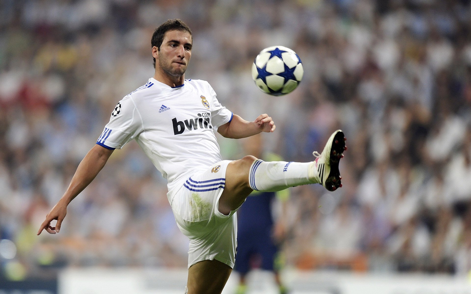 一场没有硝烟的王座加冕，格列兹曼在法韩之战中，为唯一写下最冷血的注脚
